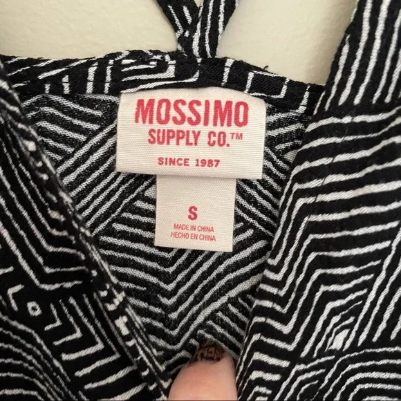 Mossimo Woven Printed V-Neck Cami Black & White Size Small - Picture 6 of 9